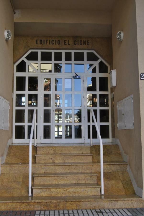 Apartamento Frente Al Mar,Primera Linea Rincón de la Victoria Dış mekan fotoğraf