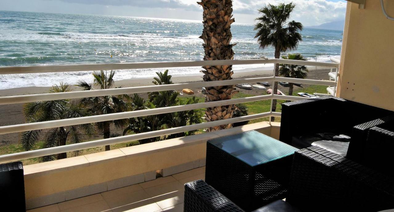 Apartamento Frente Al Mar,Primera Linea Rincón de la Victoria Dış mekan fotoğraf