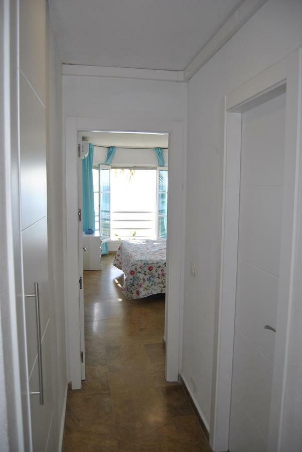 Apartamento Frente Al Mar,Primera Linea Rincón de la Victoria Dış mekan fotoğraf