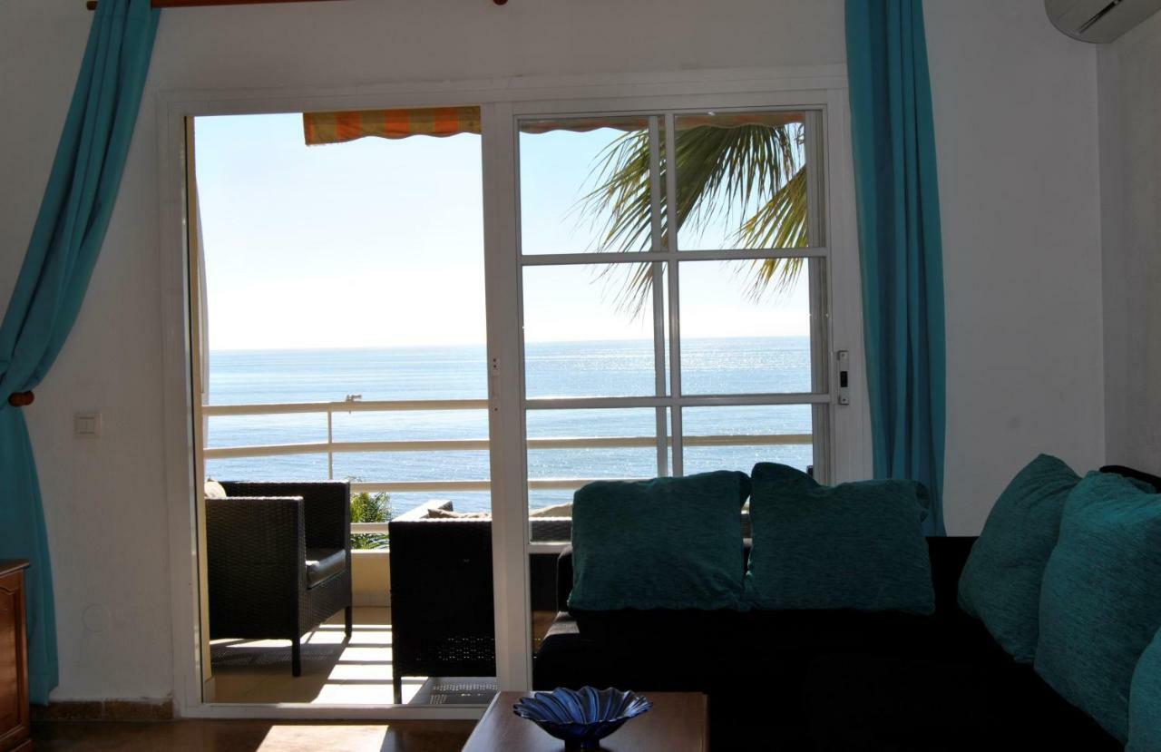 Apartamento Frente Al Mar,Primera Linea Rincón de la Victoria Dış mekan fotoğraf